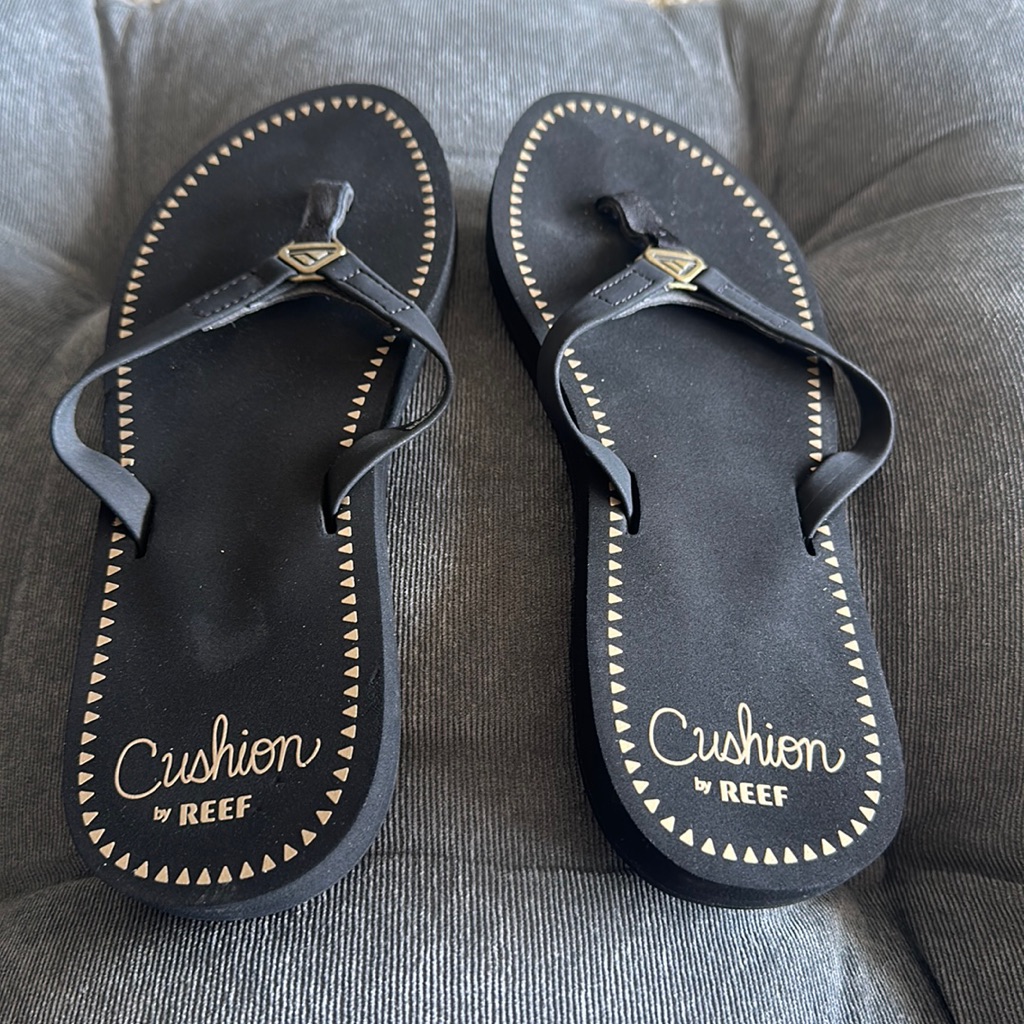 Roxy Devynn Flops-Worn Twice